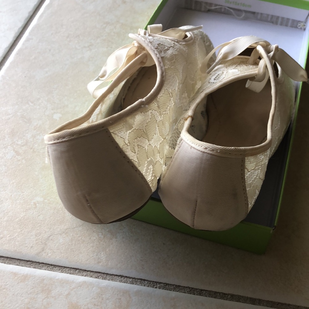 Lace Flats with Ribbon - Picture 4 of 4